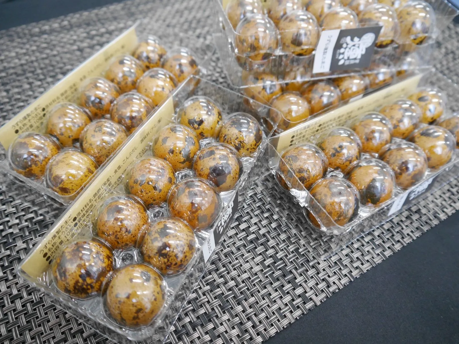 うずらの燻製卵